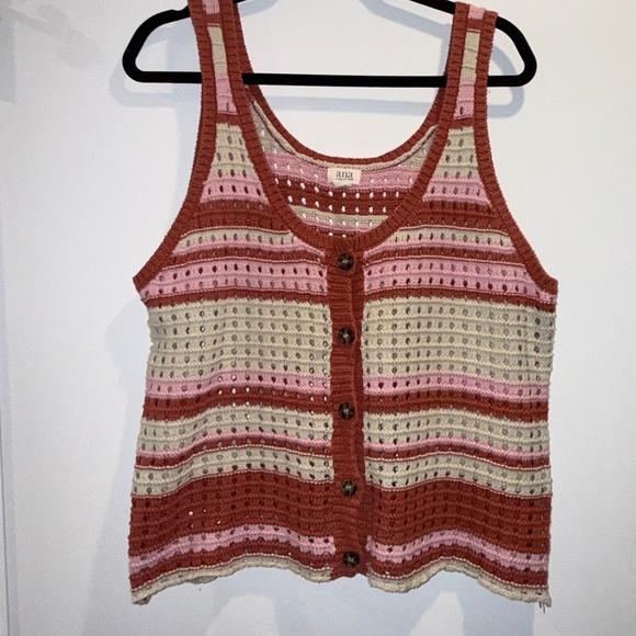 Ana Kint Top - Picture 1 of 3